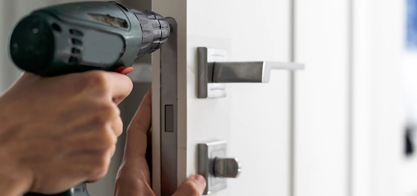 Locksmith For Lock Replacement Near Me in South El Monte, CA